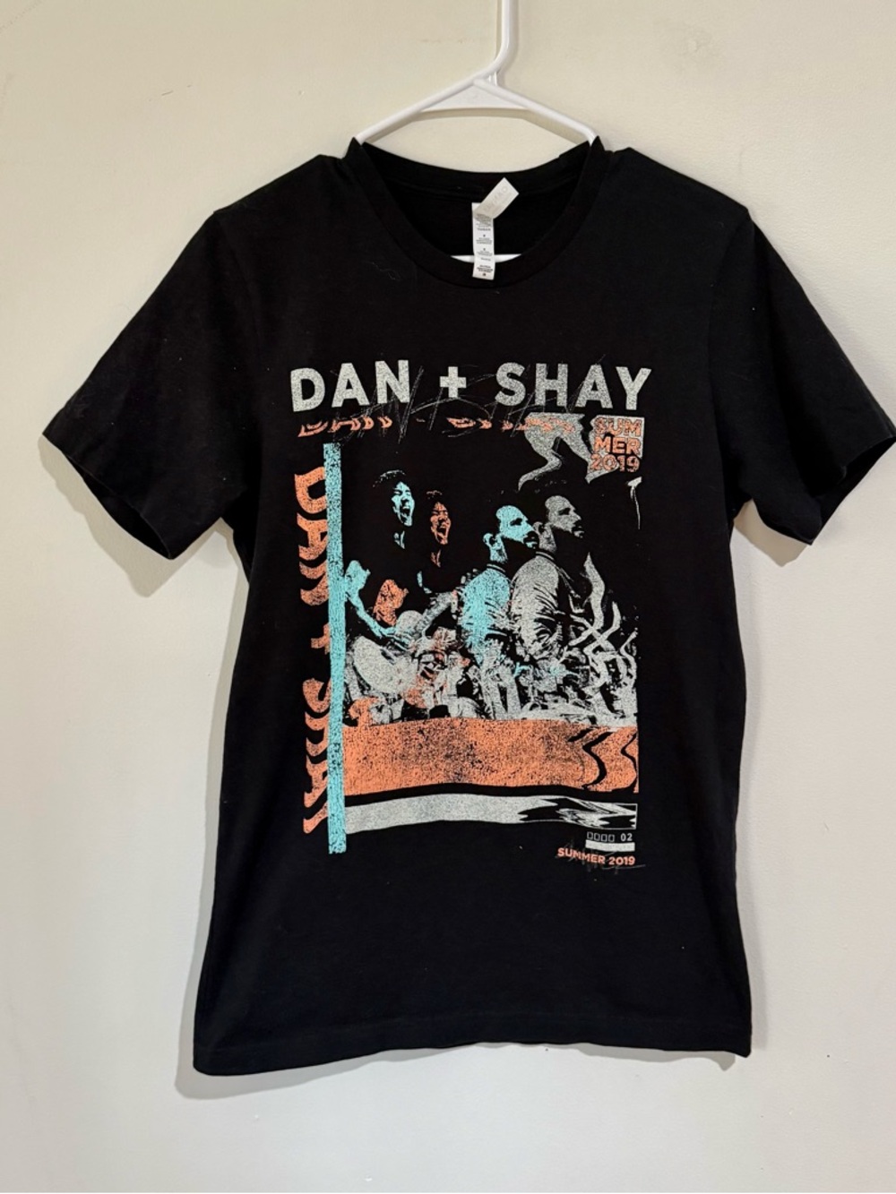 Dan and Shay Band tee size Medium